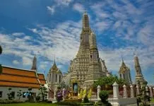 Il turismo di fine anno dovrebbe generare 80 miliardi di baht